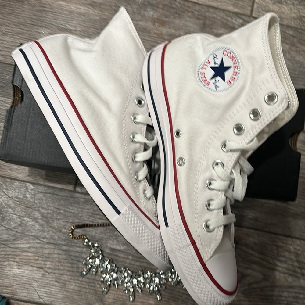 NEW Converse